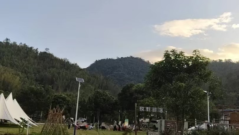 山间风景实拍